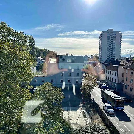 Q30 Neu Renovierte Zentral